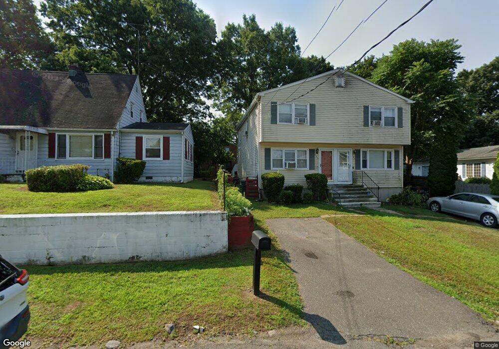 325 Saunders Ave, Bridgeport, CT 06606 - photo 1