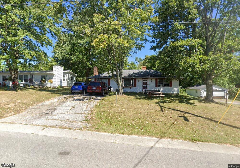318 E Carr St, Milan, IN 47031 - photo 1