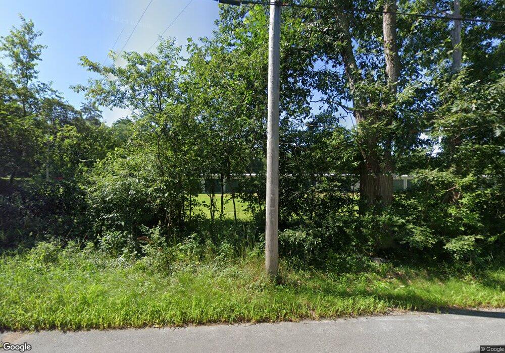 579 Five Mile River Rd, Putnam, CT 06260 - photo 1