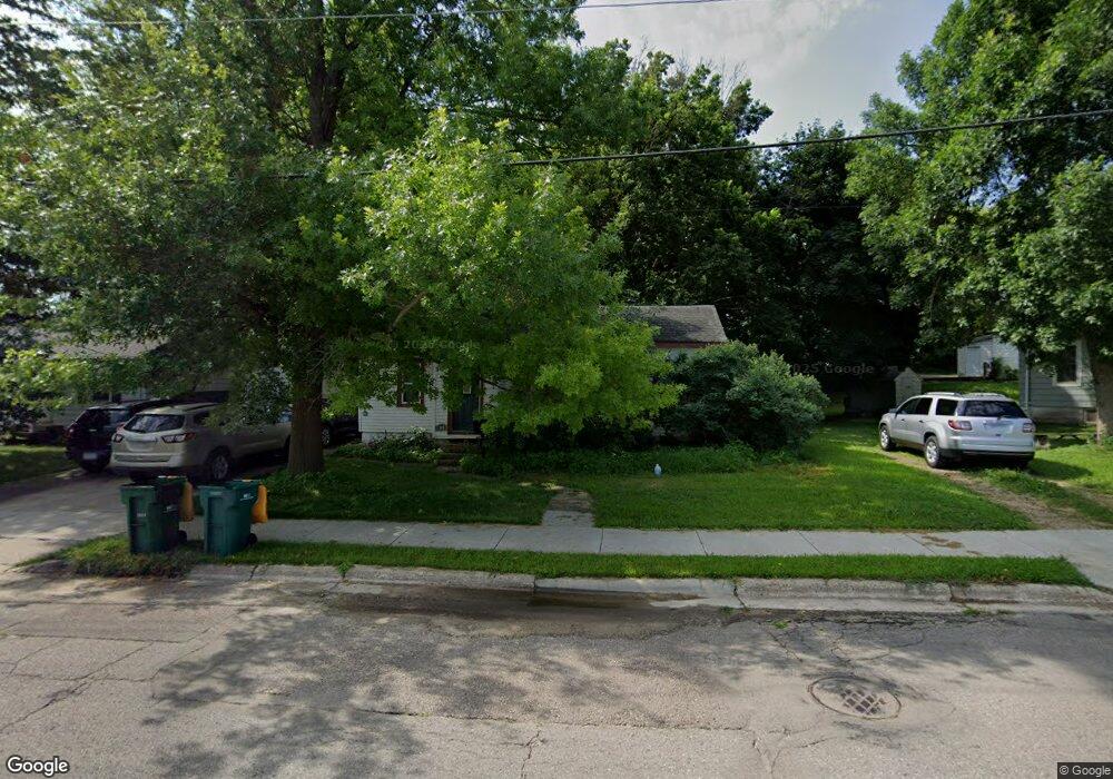 904 Ramsey St, Albert Lea, MN 56007 - photo 1