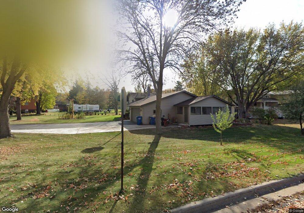 927 4th Ave N, Sauk Rapids, MN 56379 - photo 1