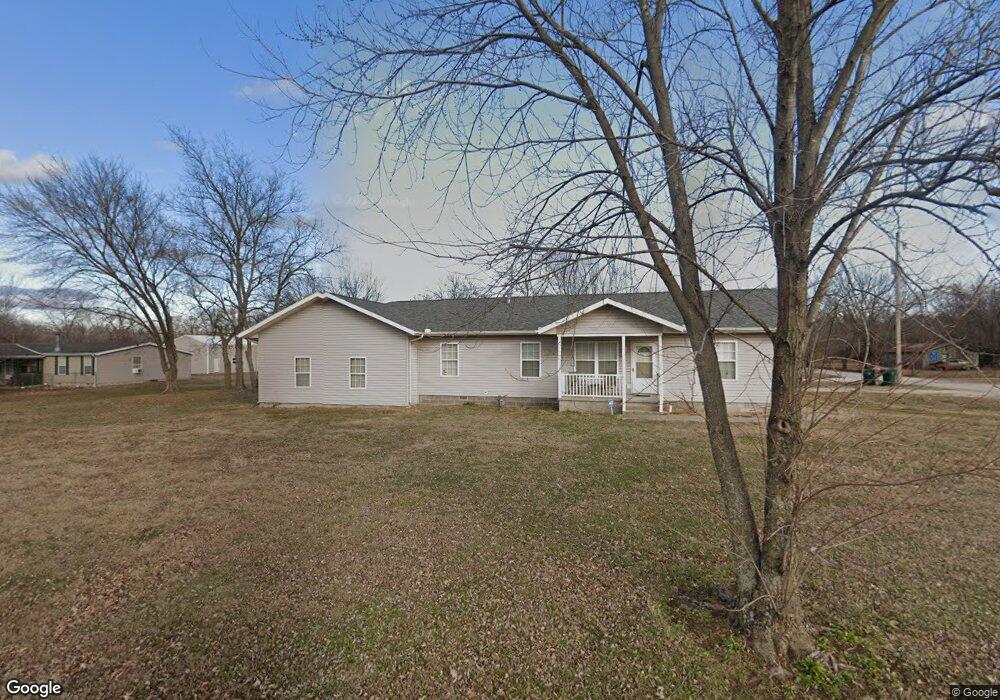 1803 Levy St, Parsons, KS 67357 - photo 1