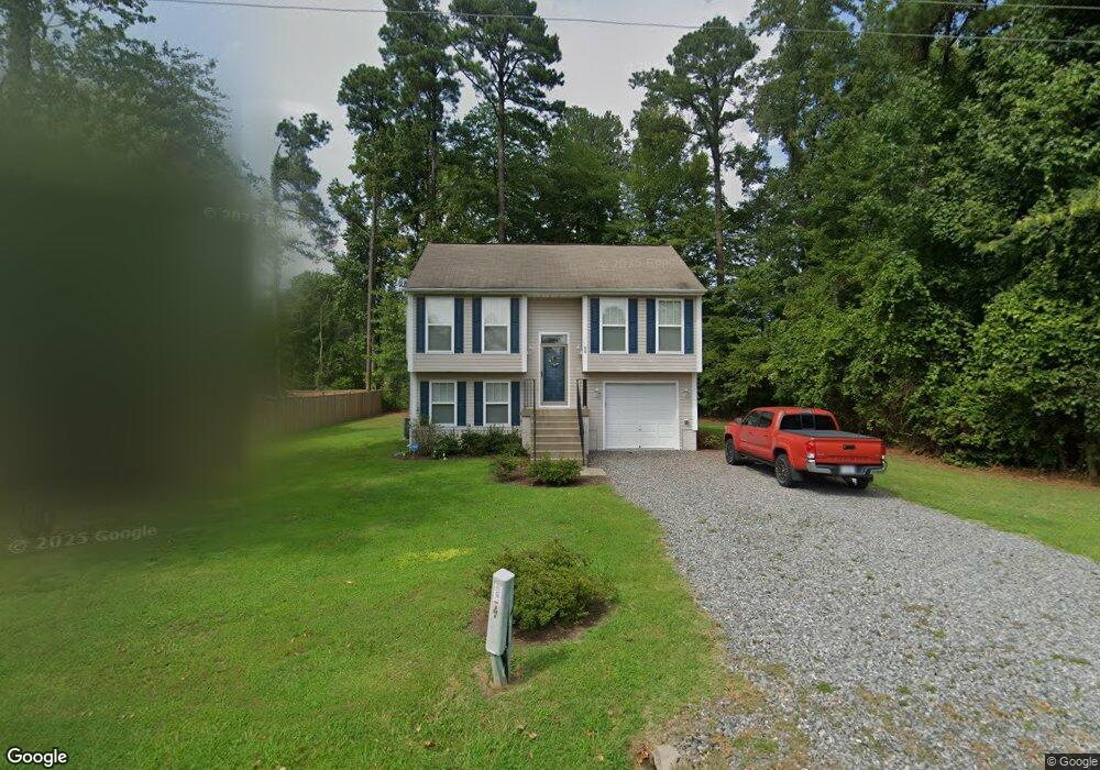 88 Monticello Dr, Colonial Beach, VA 22443 - photo 1