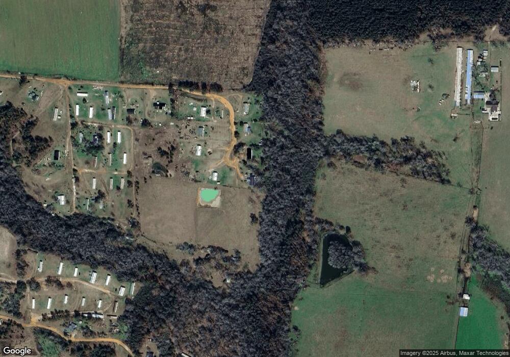 281 Broker Rd, Douglas, GA 31535 - photo 1