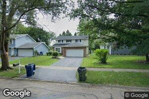 677 Milton Dr, Naperville, IL 60563