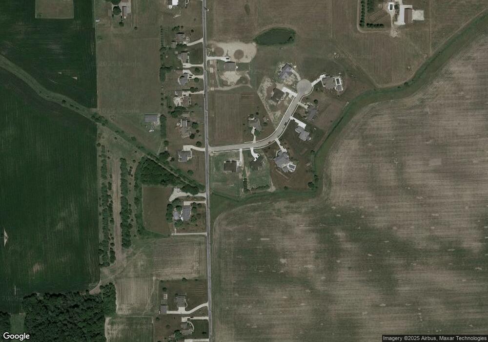 102 Castle Ct, Tipton, IN 46072 - photo 1