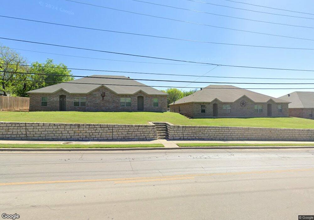 208 N Denton St, Weatherford, TX 76086 - photo 1