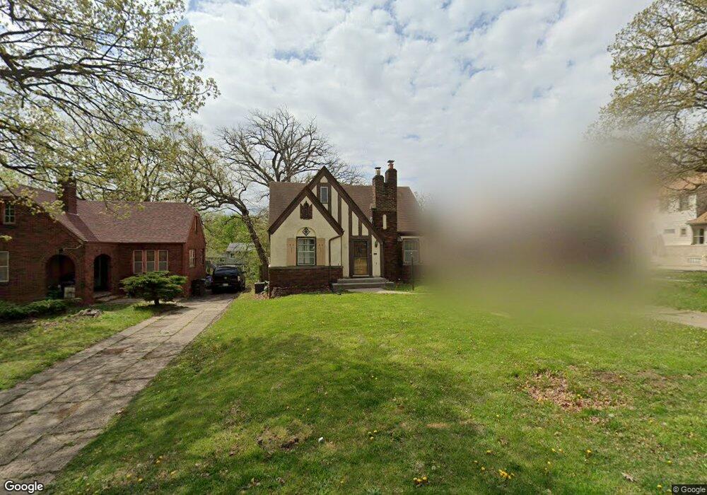 1344 Chautauqua Pkwy, Des Moines, IA 50314 - photo 1