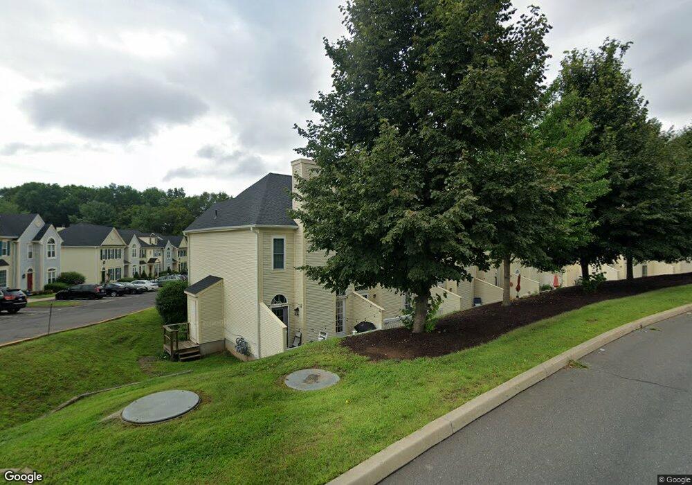 602 Cambridge Commons, Middletown, CT 06457 - photo 1