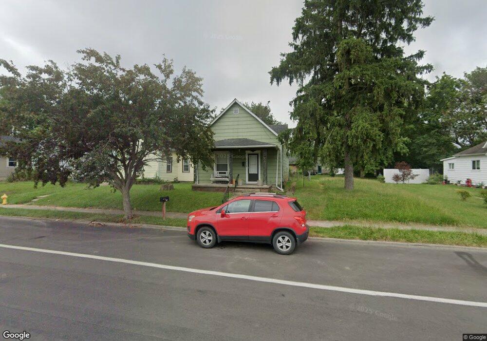 1213 W Kilgore Ave, Muncie, IN 47305 - photo 1