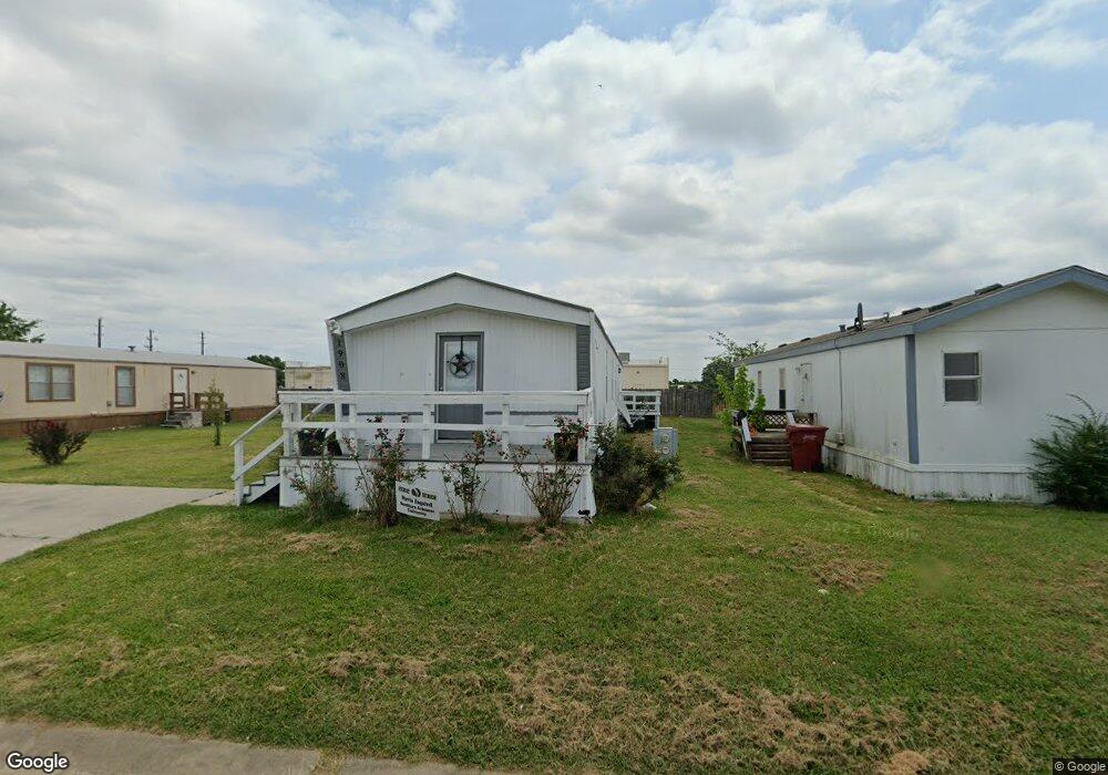 1908 Cardinal Ln, Bonham, TX 75418 - photo 1