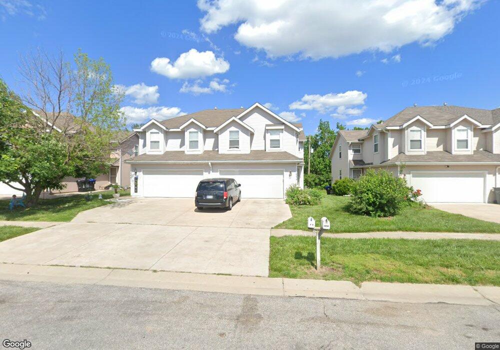 2234 SW Ancaster Rd, Topeka, KS 66614 - photo 1