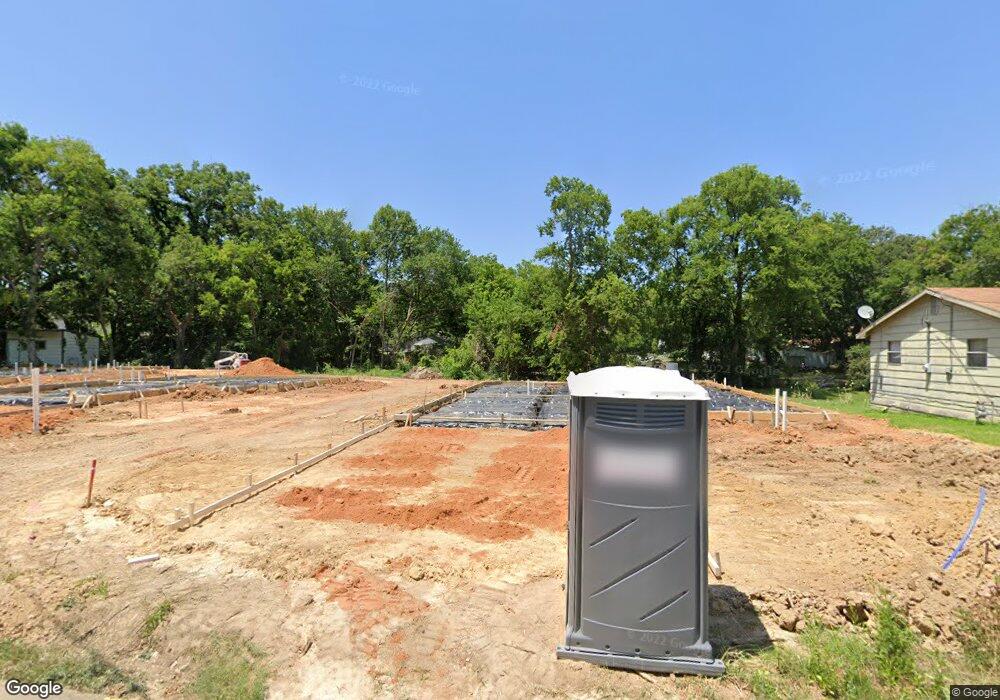 803 E 7th St, Bonham, TX 75418 - photo 1