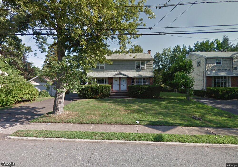 55 Newcomb Rd, Tenafly, NJ 07670 - photo 1