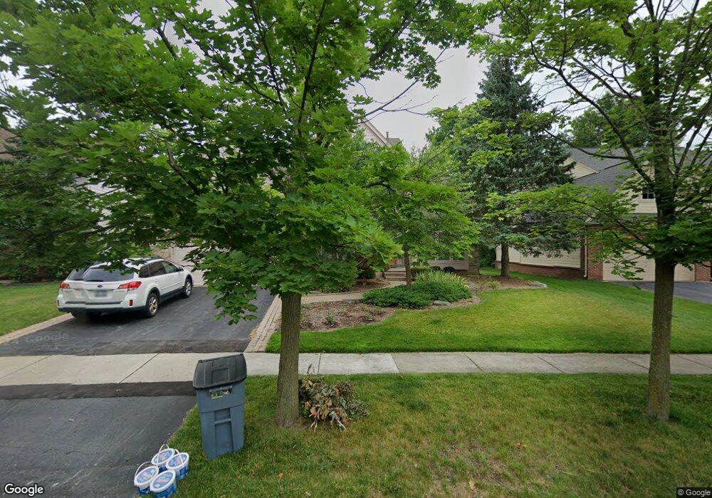 4606 Lilly Ct, West Bloomfield, MI 48323 - photo 1