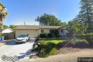 2940 Squire Ave, Redding, CA 96002