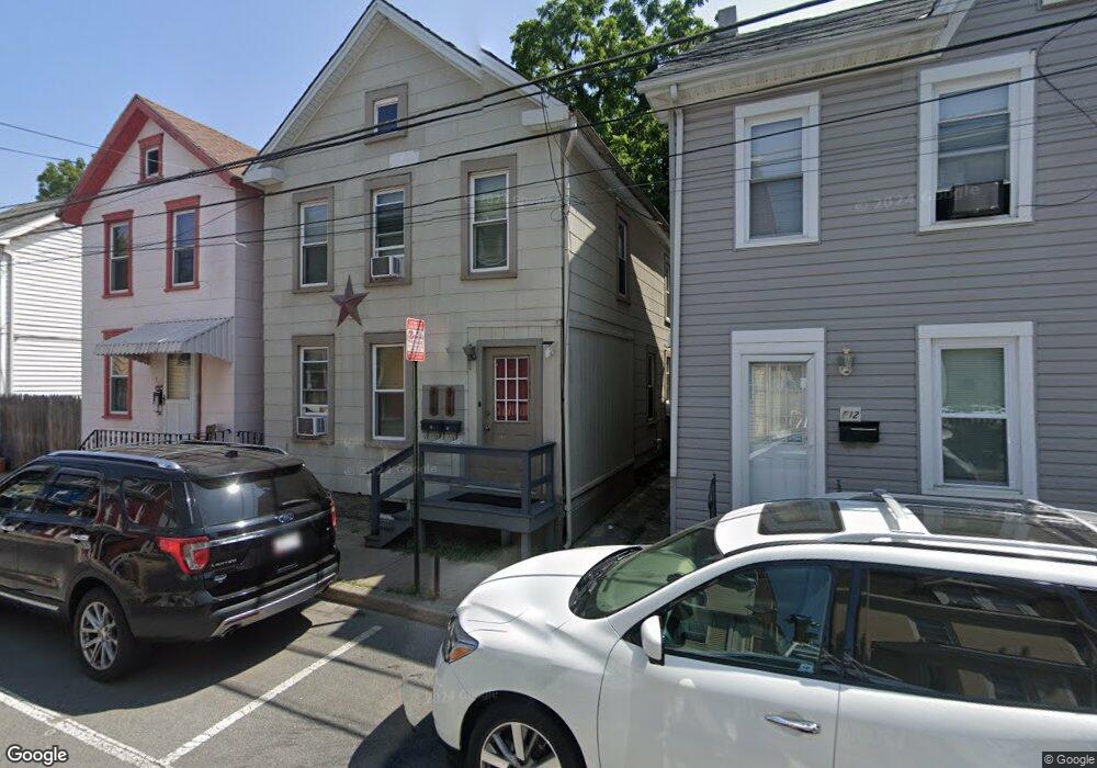 314 N Locust St, Hagerstown, MD 21740 - photo 1