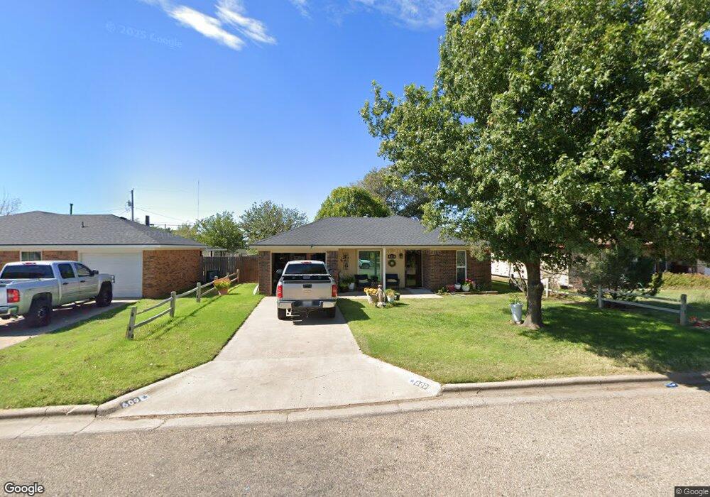 609 Oak Ave, Dumas, TX 79029 - photo 1