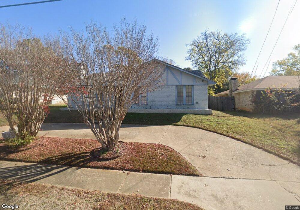 1012 Forest Ridge Dr, Bedford, TX 76022 - photo 1