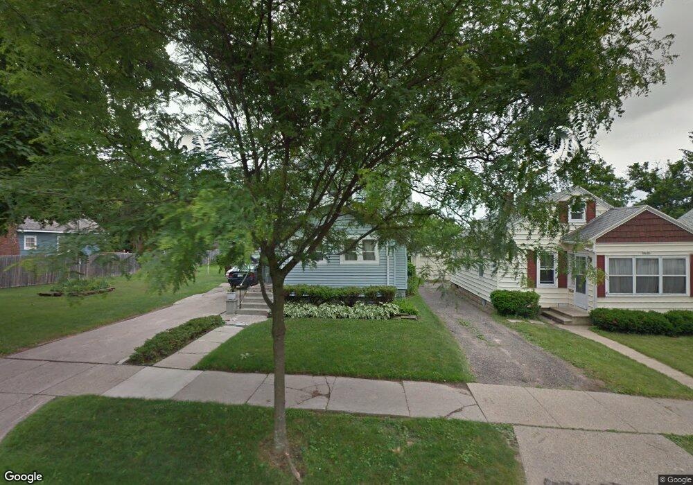 1104 E Hazel St, Lansing, MI 48912 - photo 1