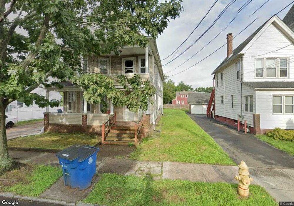 1154 Townsend Ave, New Haven, CT 06512 - photo 1