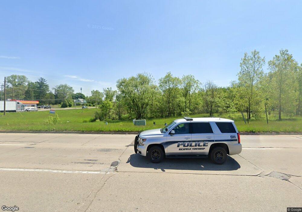 3502 N Linden Rd, Flint, MI 48504 - photo 1