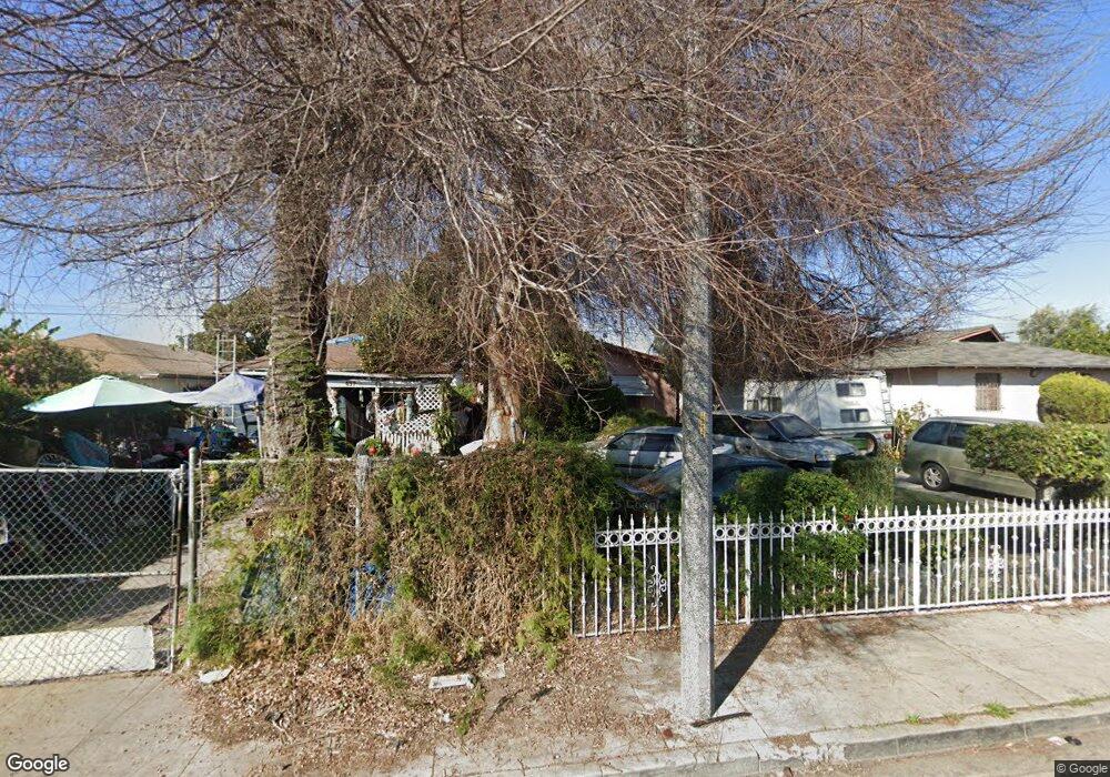 435 W Pear St, Compton, CA 90222 - photo 1