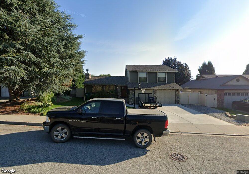 812 12th St NE, East Wenatchee, WA 98802 - photo 1