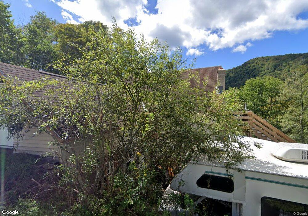 78 Grinka Farm Dr, Readsboro, VT 05350 - photo 1