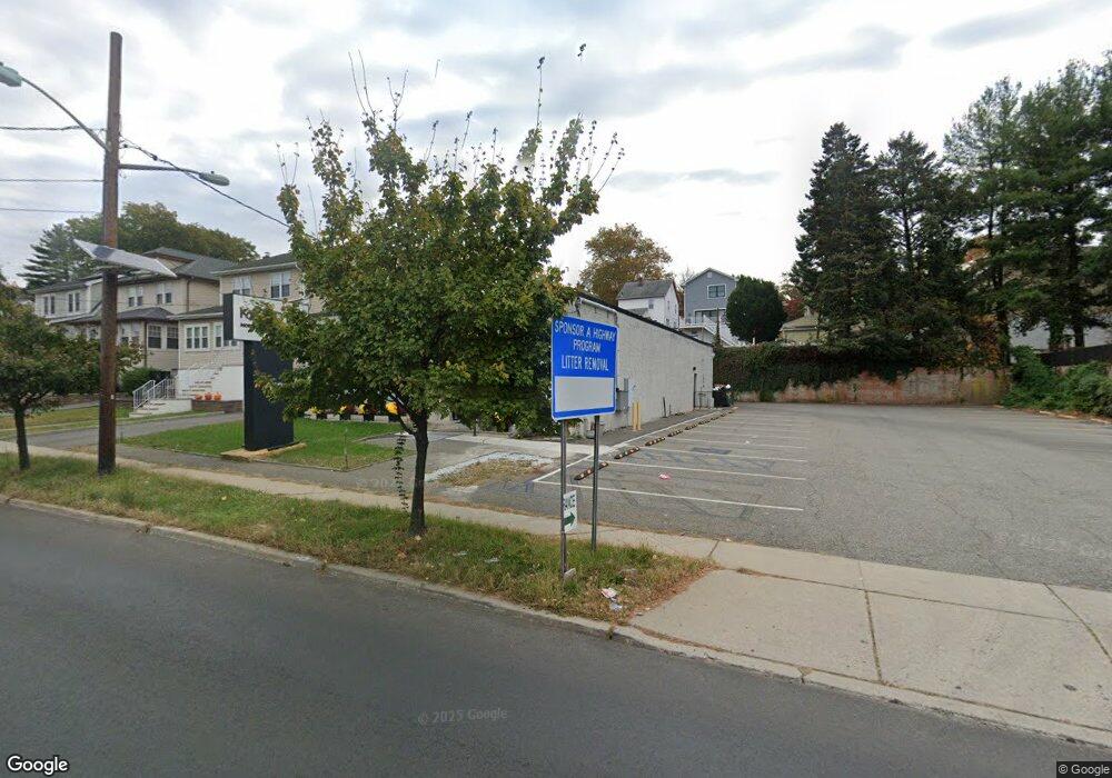 630 Broad Ave, Ridgefield, NJ 07657 - photo 1