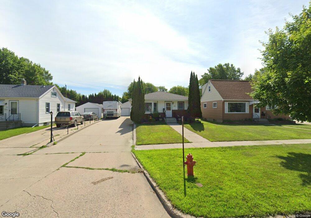 1526 14 1/2 St S, Fargo, ND 58103 - photo 1
