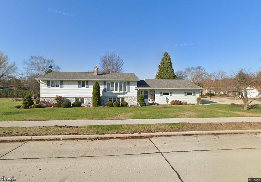 4720 Columbus St, Two Rivers, WI 54241 - photo 1