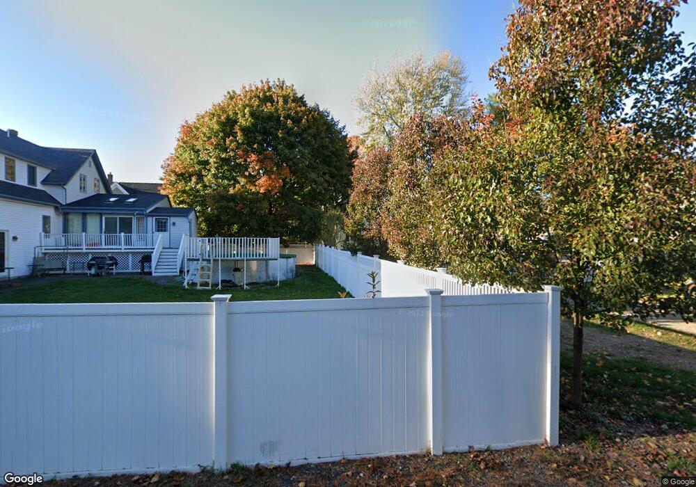 2 Lakeview Ave, Reading, MA 01867 - photo 1