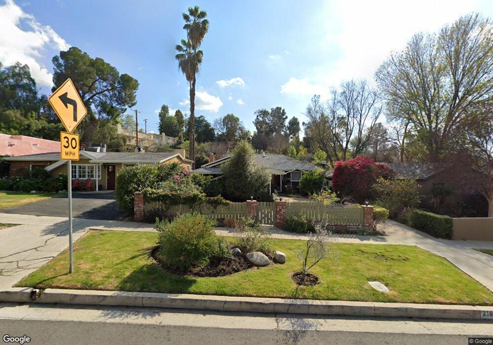 21800 Dumetz Rd, Woodland Hills, CA 91364 - photo 1