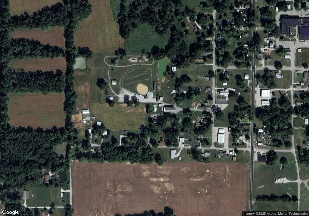 316 W Jefferson St, Edwardsport, IN 47528 - photo 1