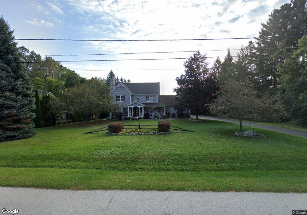 W148N7324 Woodland Dr, Menomonee Falls, WI 53051 - photo 1