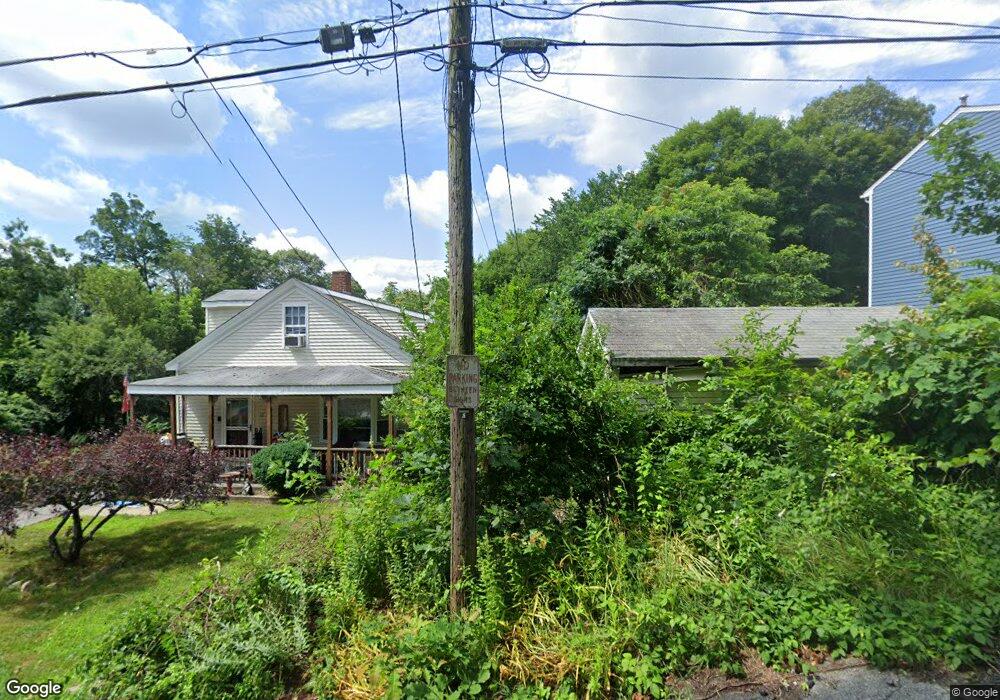 18 Edith St, Cumberland, RI 02864 - photo 1