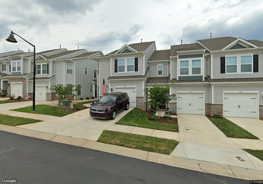 319 Bulrush Rd unit 60, Lake Wylie, SC 29710 - photo 1