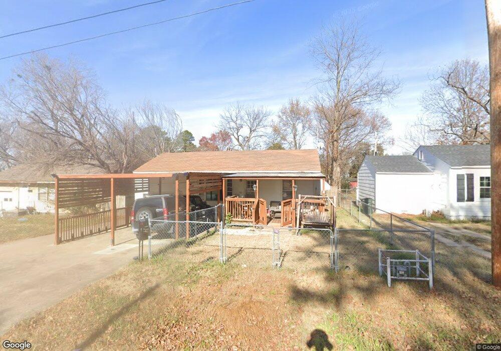 413 E 20th St, Okmulgee, OK 74447 - photo 1