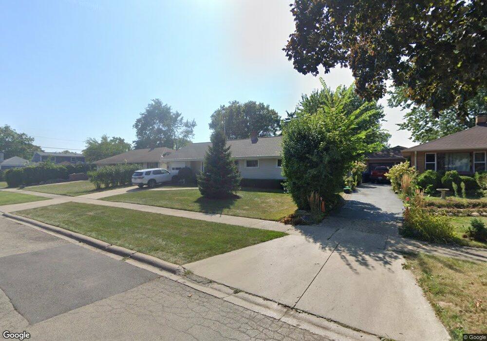 708 S Martin Ave, Waukegan, IL 60085 - photo 1