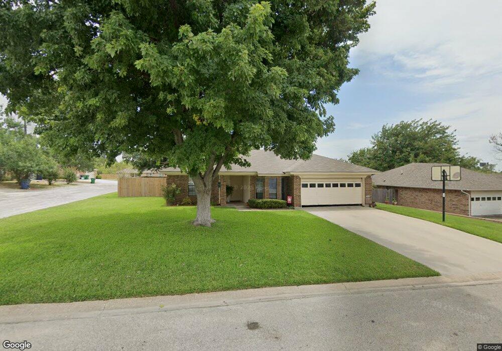 701 Parkridge Dr, Decatur, TX 76234 - photo 1