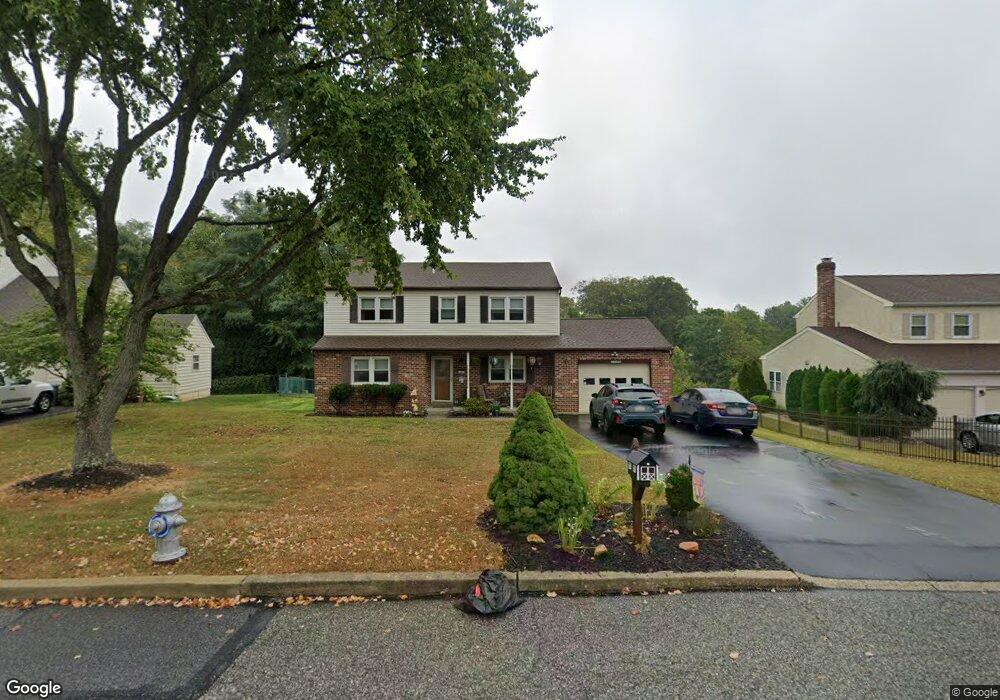109 Academy Ln, Broomall, PA 19008 - photo 1