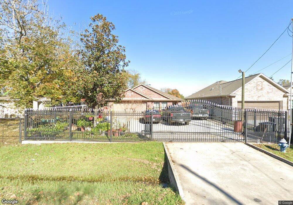 5721 Justin St, Houston, TX 77016 - photo 1