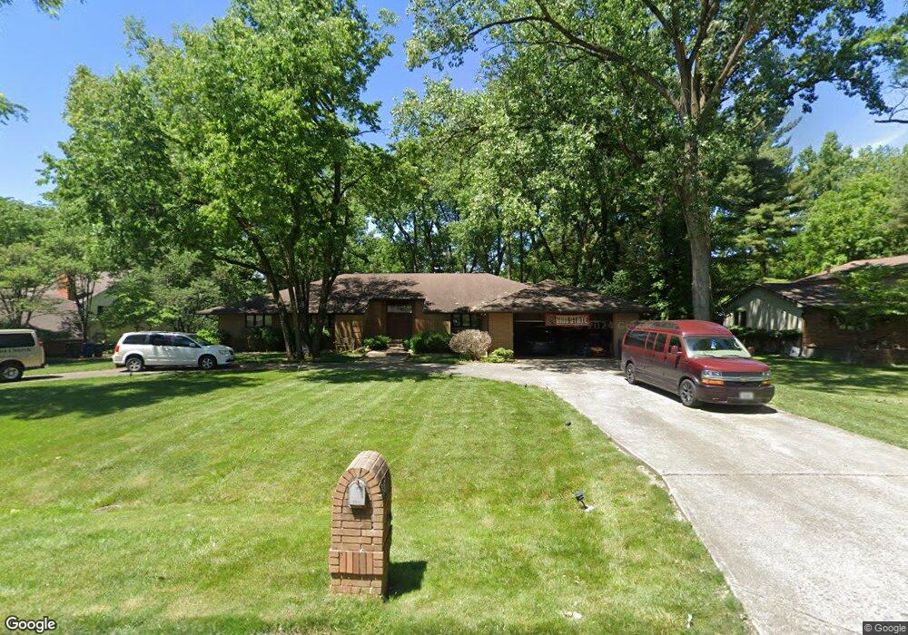 641 Indian Mound Rd, Columbus, OH 43213 - photo 1