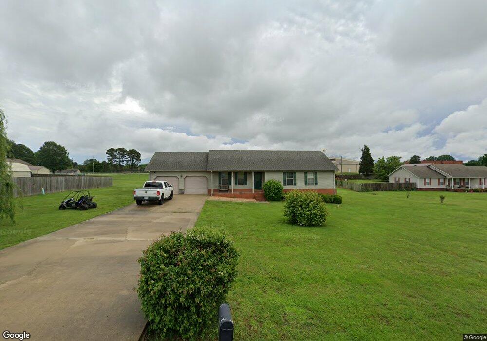 49 Vaughn Dr, Paragould, AR 72450 - photo 1