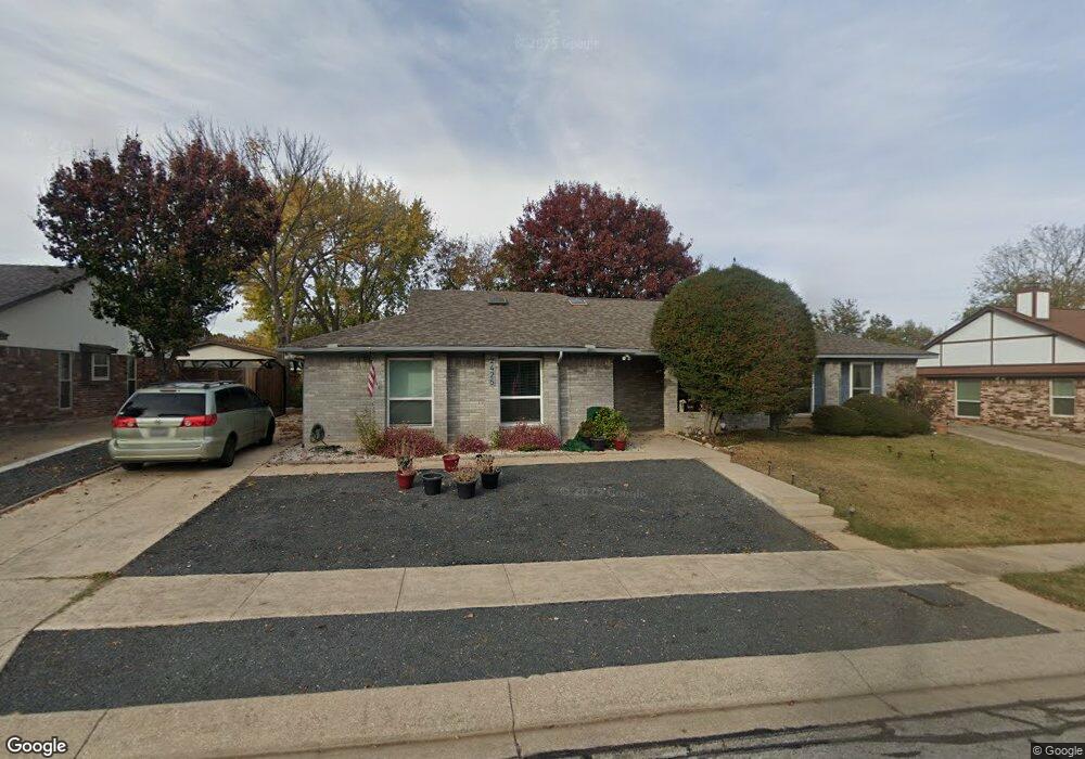 2425 Dalewood Ln, Bedford, TX 76022 - photo 1