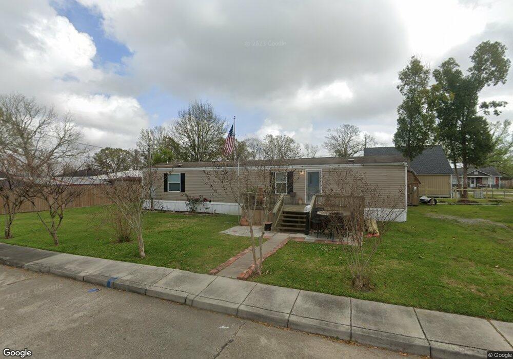 172 Garnet St, Houma, LA 70364 - photo 1