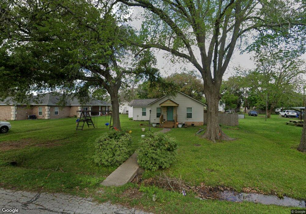 2609 3rd St, Bay City, TX 77414 - photo 1