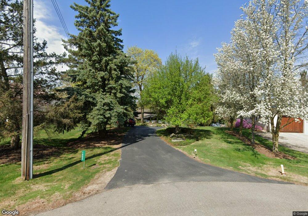 1845 Lakeview Ct, Bloomfield Hills, MI 48304 - photo 1