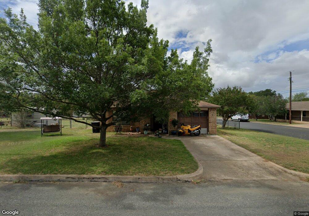 105 Green Ct, Fredericksburg, TX 78624 - photo 1